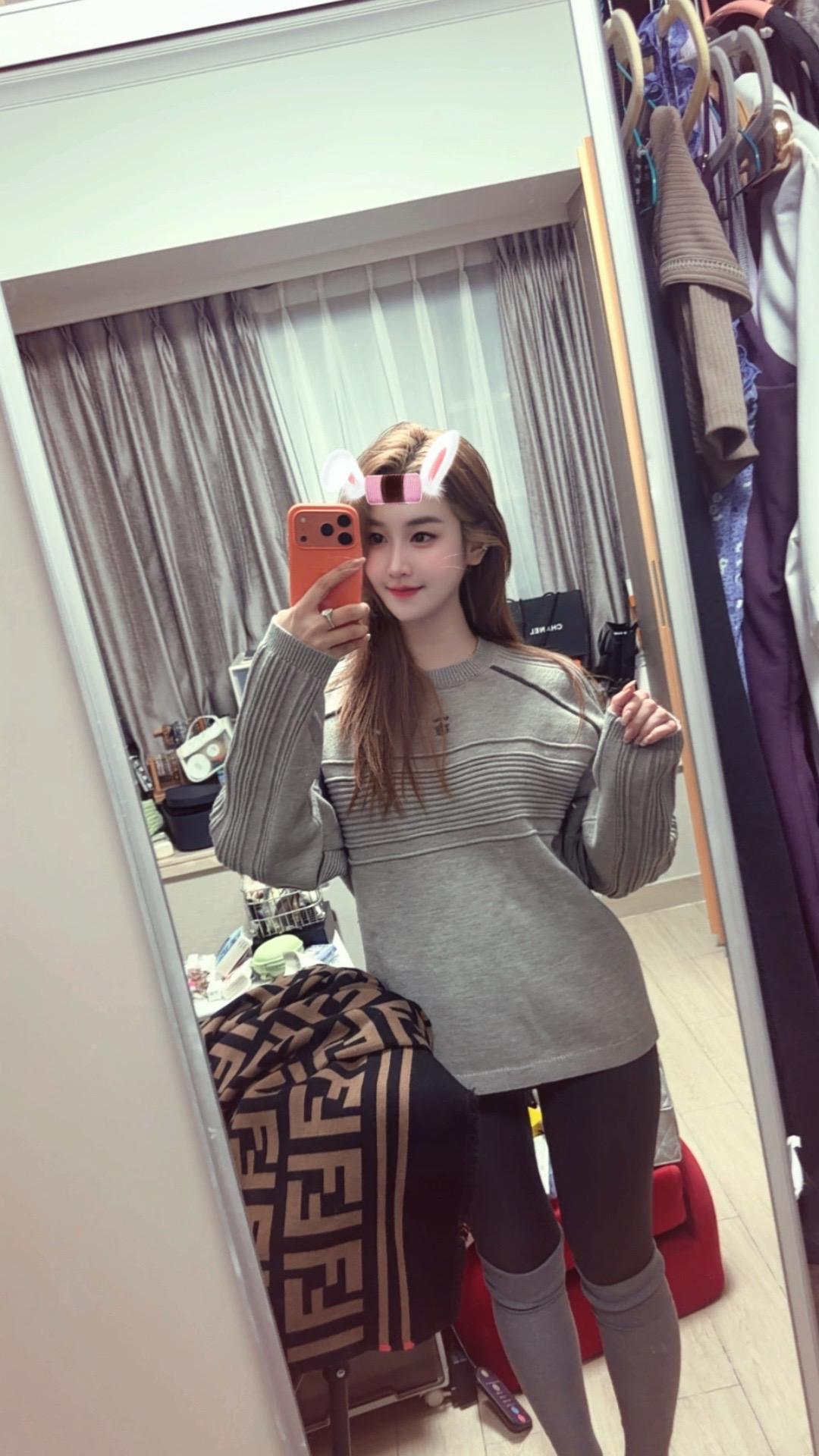 心很贵 一定要装最美的东西 情绪很贵一定要接触让你愉快的人