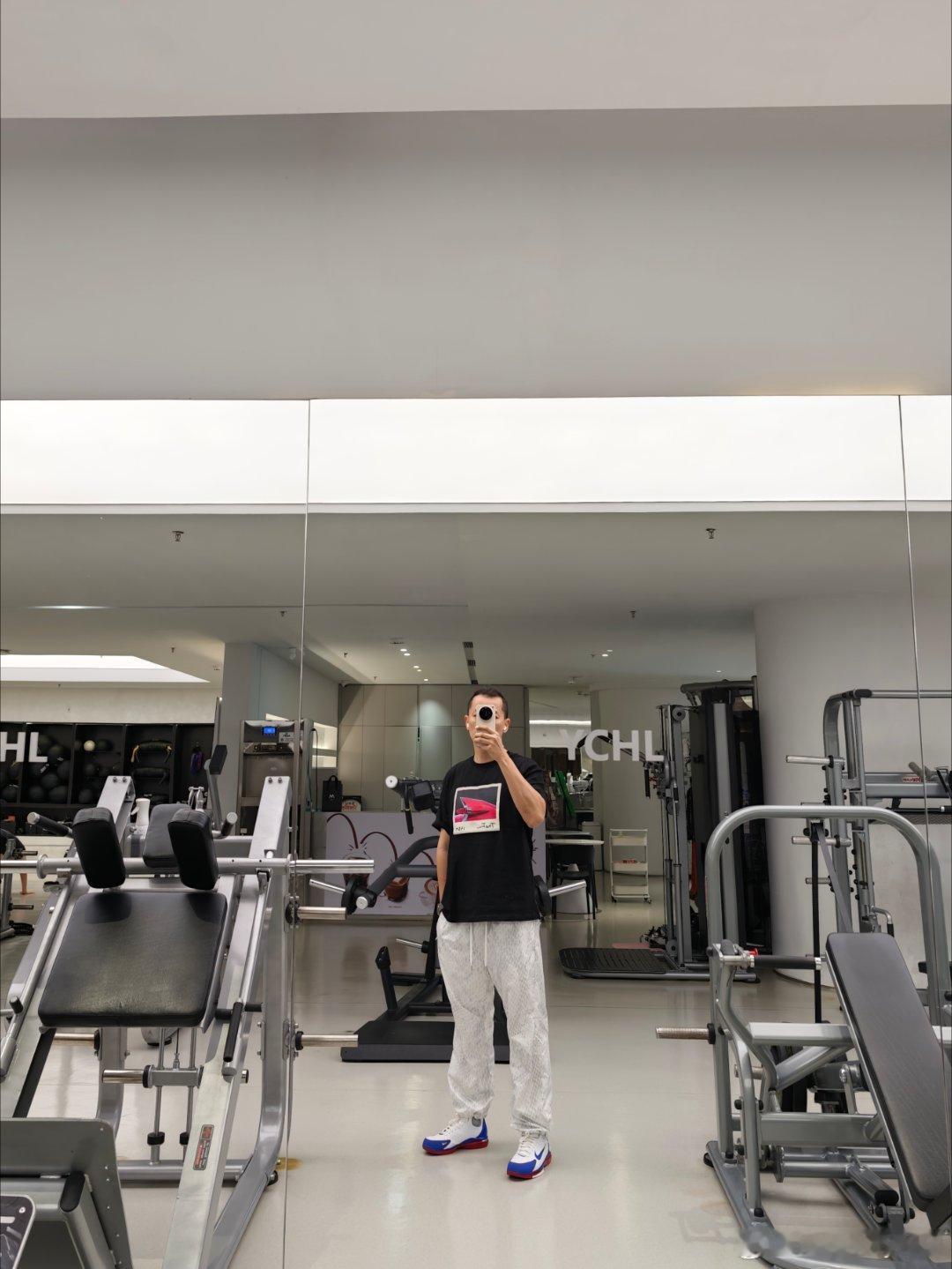 不去健身房，怎么拍(新)装备嘛～记，假期前努力的抱佛脚…以及76人双最佳新秀的2