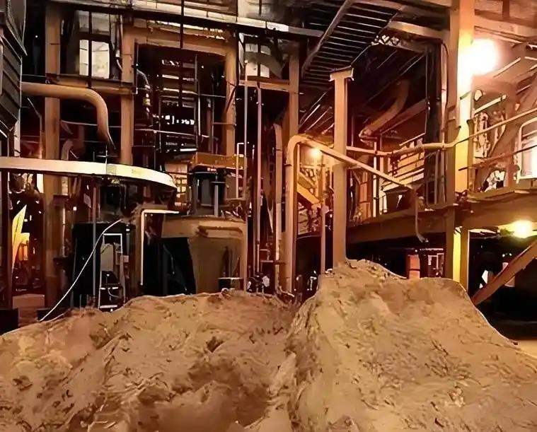 美国加州芒廷帕斯矿山有180万吨稀土，全要送中国加工。

很多人觉得矿产储量就等
