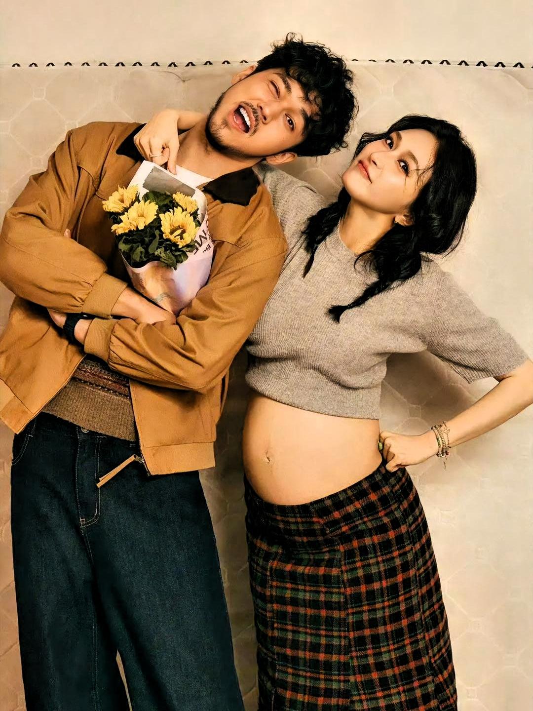 陈牧驰陈冰结婚生子了。

这瓜熟得悄无声息。

三个月前还在传分手，现在娃都落地