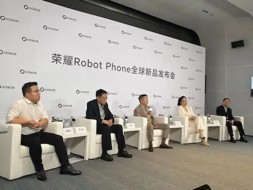 全球首款机器人手机，售价9999元起，首日售罄，你猜是饥饿营销，还是真香定律?