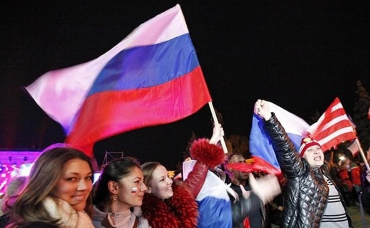 克里米亚庆祝与俄罗斯重新统一12周年！

当地时间3月18日，克里米亚全境迎来与