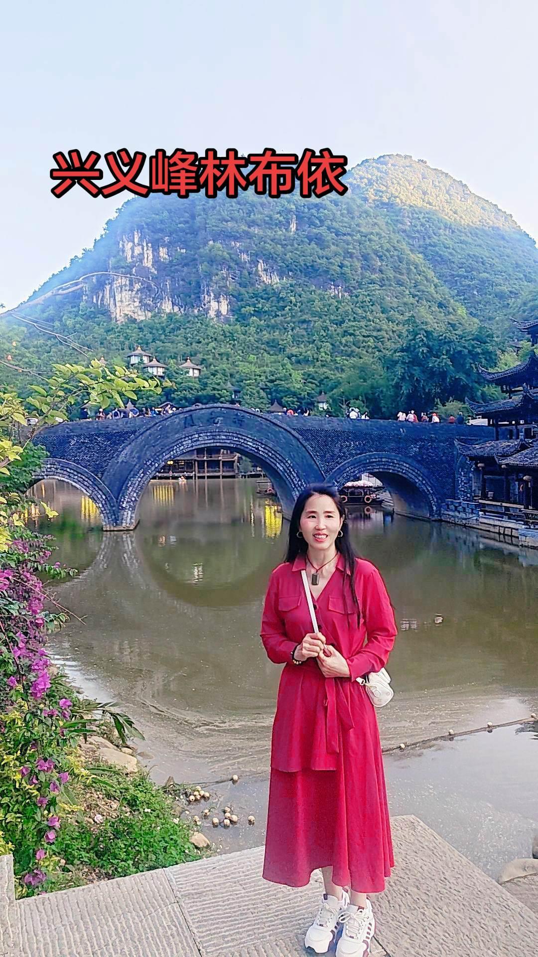 和别人一比，我应该是个无趣的人吧。不会打牌，不会打麻将，不会玩游戏，更不喜欢扎堆
