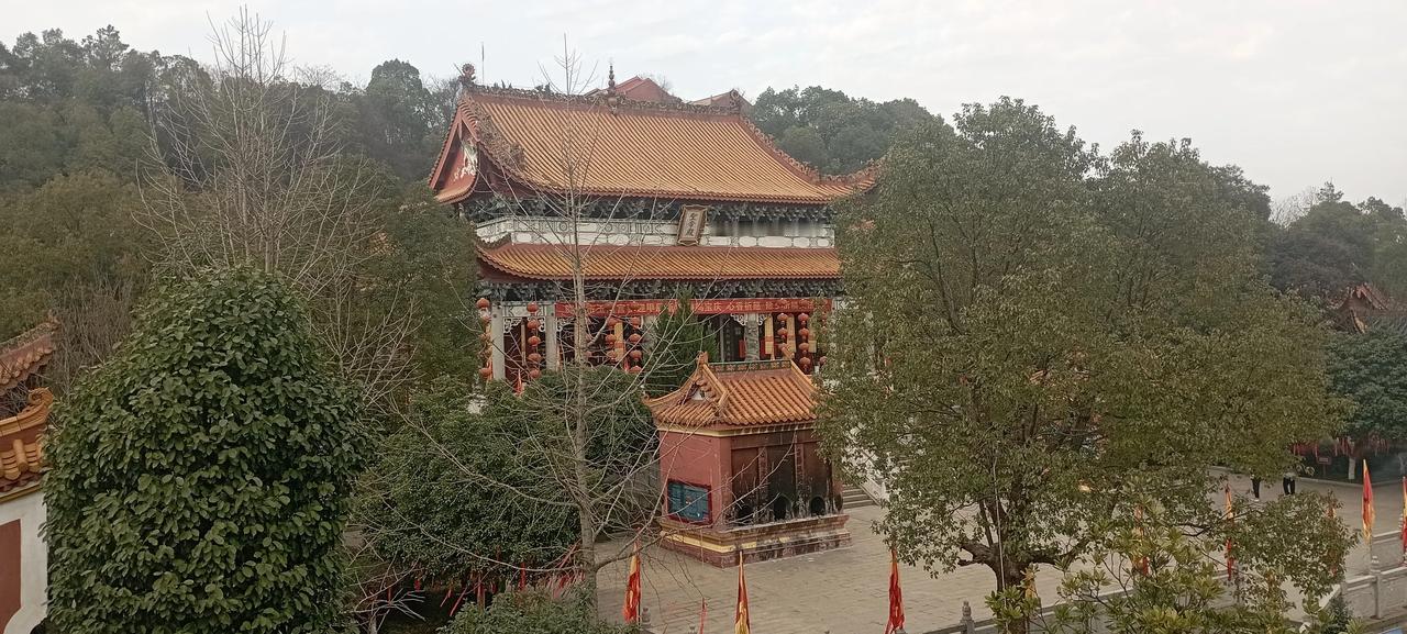 #天南地北大拜年# 一起领红包>一生二，二生三，三生万物！这就是道！