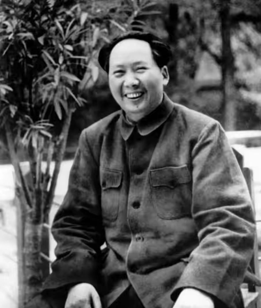 五十年前父亲得知毛主席逝世消息时是啥反应？
今年9月9日是毛主席逝世50周年。我