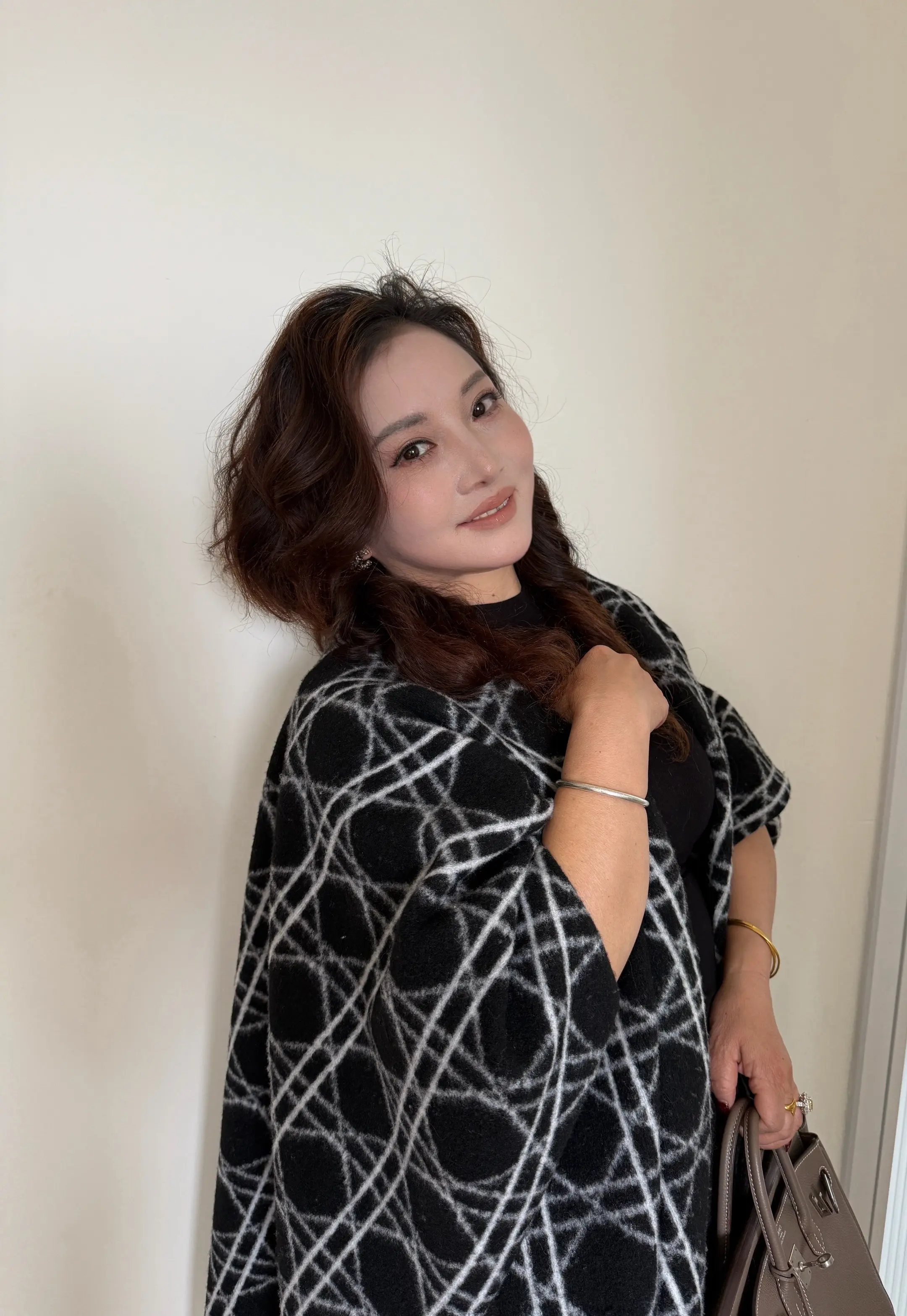 谁敢信这是一个53岁的农村大姐，美爆了。