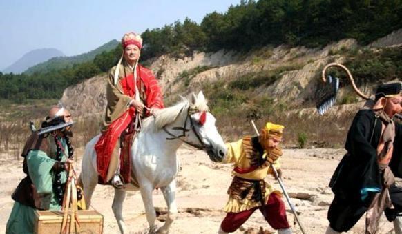 西游记拍摄结束后，导演杨洁将白龙马留在了无锡拍摄基地。当杨洁再见到白马时，她简直
