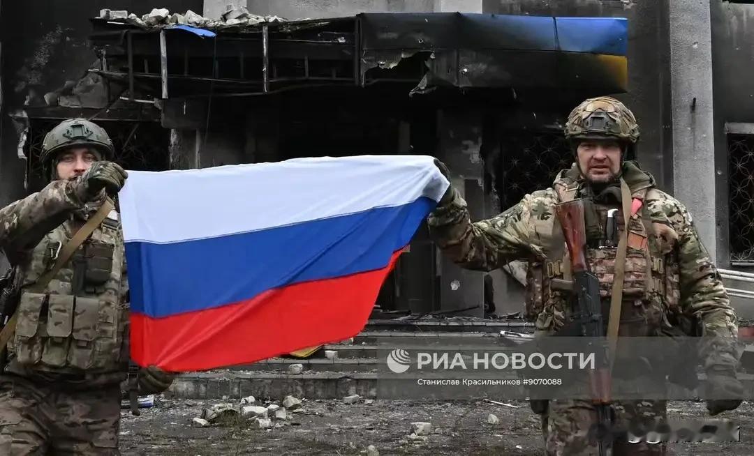 红军城巷战：外籍雇佣兵沦为炮灰，无人机改写战争规则
 
顿涅茨克州的红军城战场，