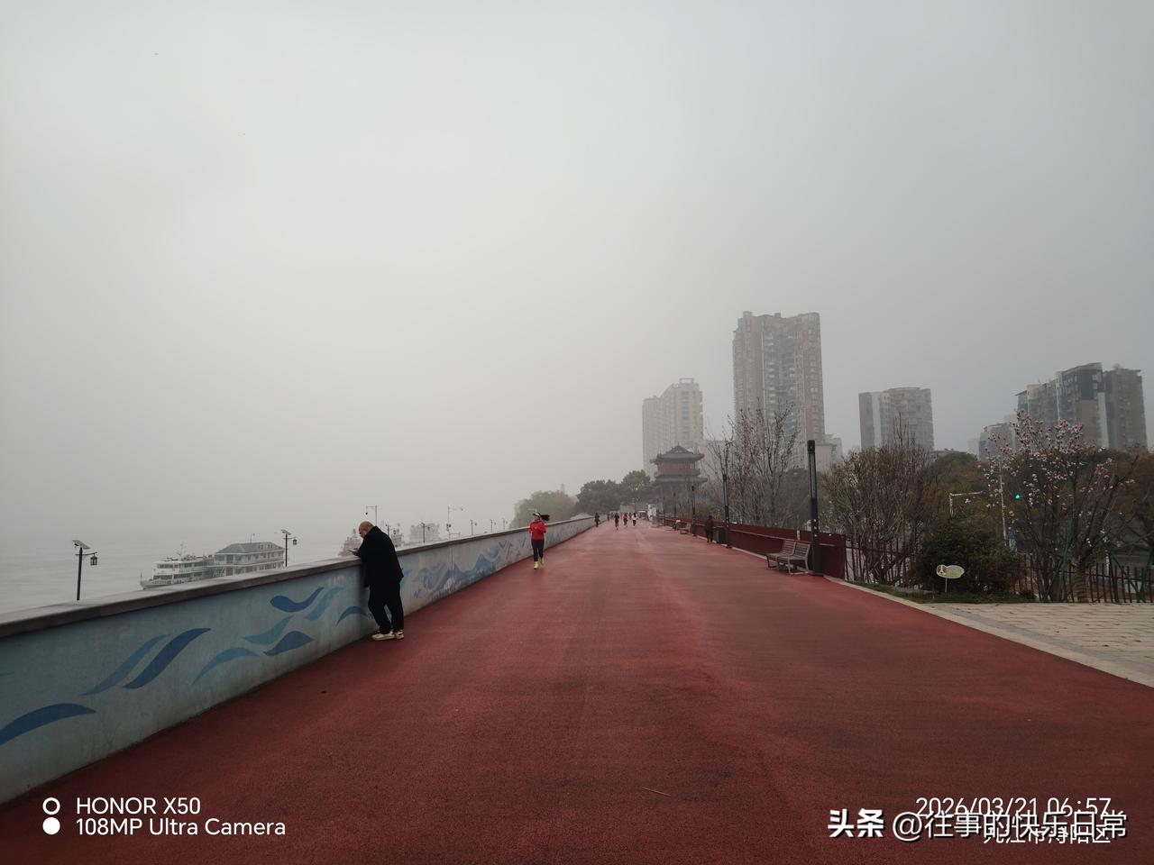 如何看待现在流行的老年大学不断学习的，不断进步