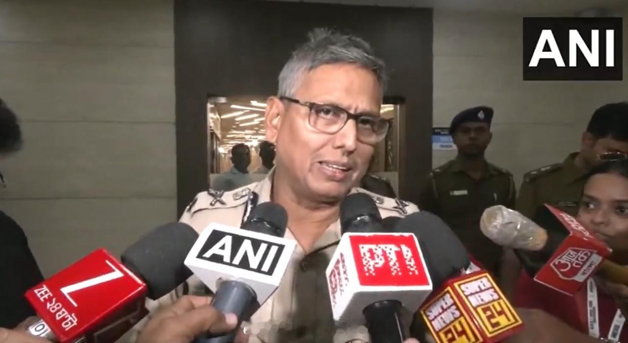 印度警方：组织者承诺将退还梅西见面会门票费用，目前秩序已恢复梅西印度行梅西印度行