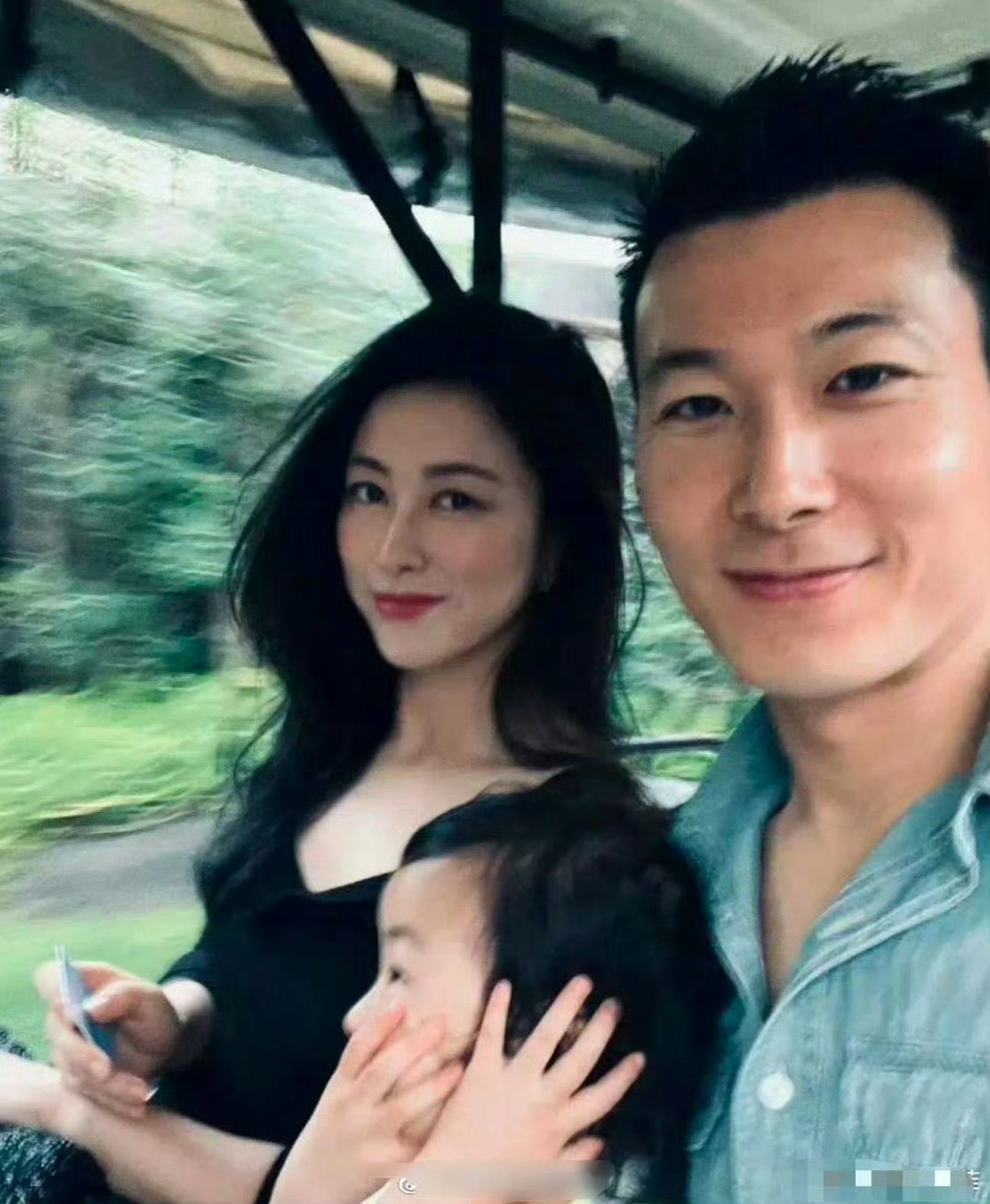 实名羡慕朱珠老公了，长得也不咋地，怎么就娶到了这么漂亮的老婆  