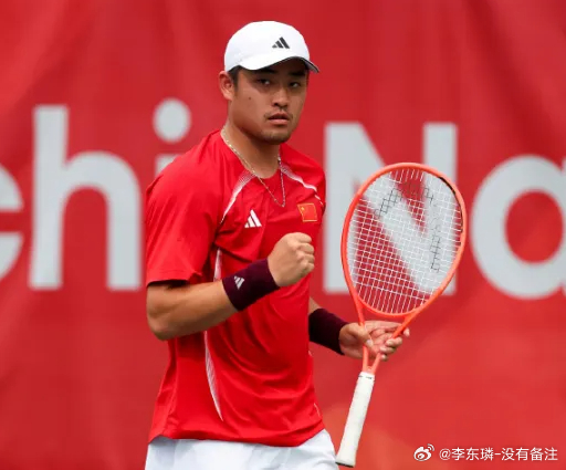 吴易昺晋级亚运会四强2026亚运会 网球项目男单1/4决赛，中国选手吴易昺直落两