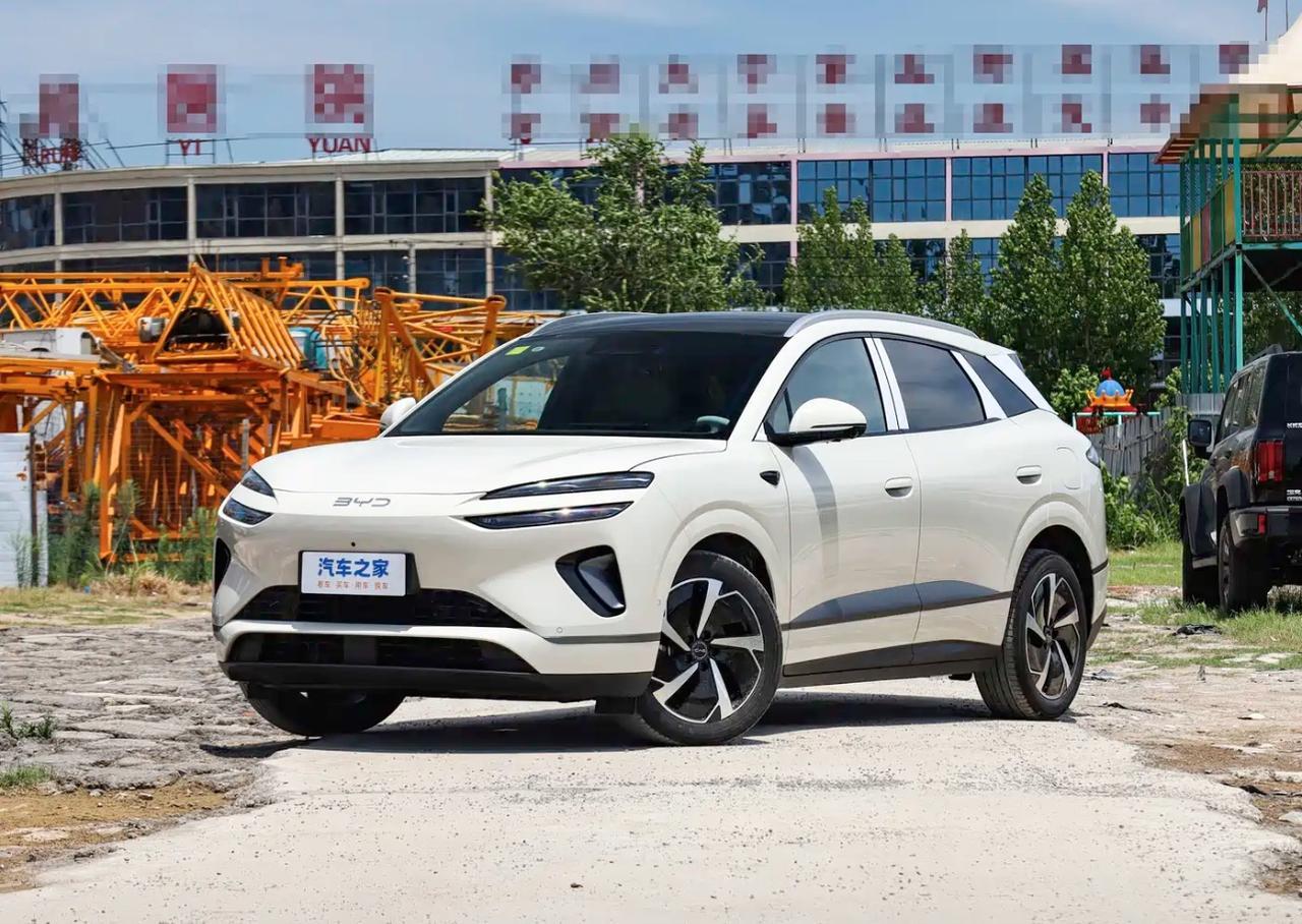 15万级混动SUV实测：海狮06的真香与槽点，别只看DM-i光环

在15万级家