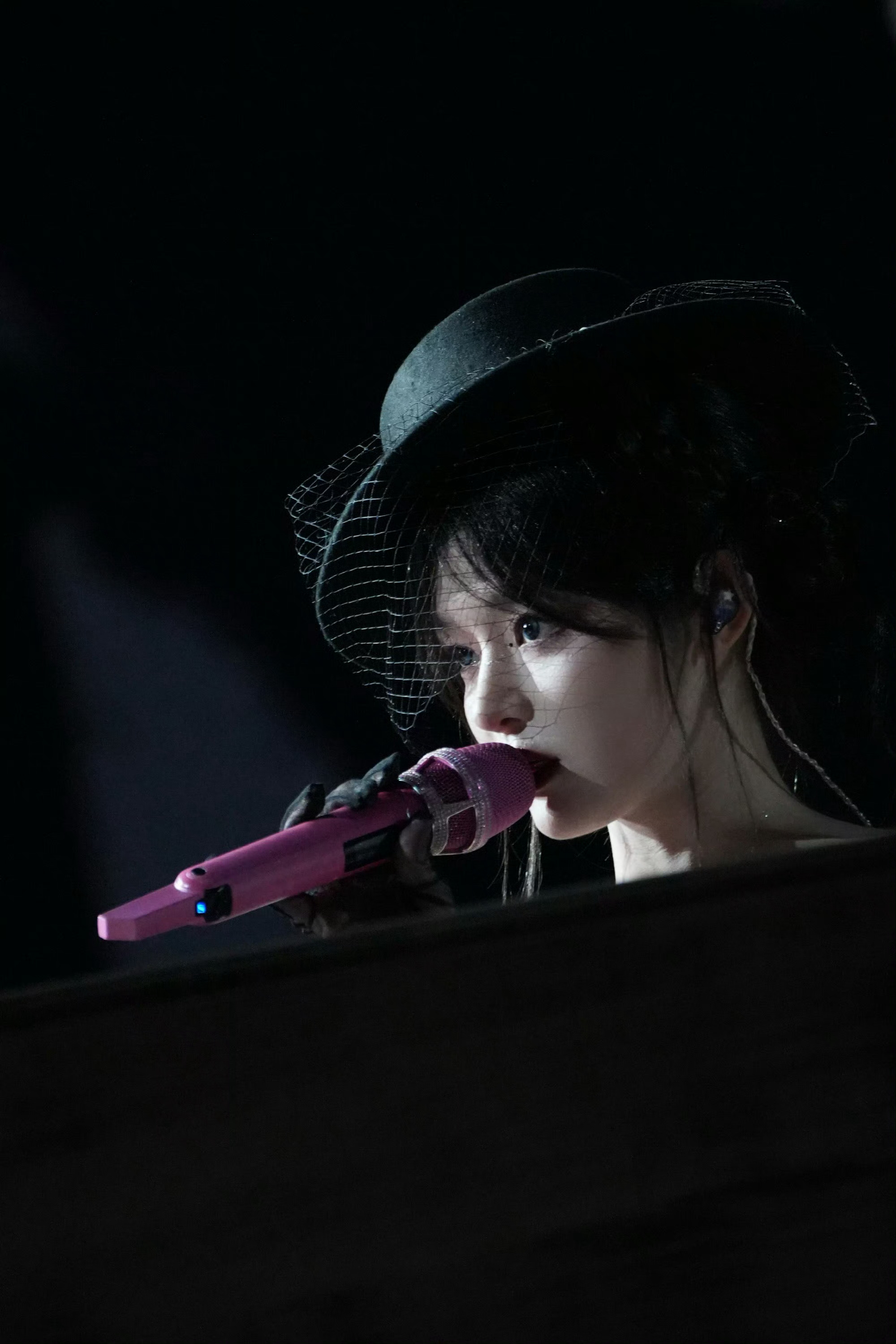 黄霄雲～这个造型真的复古黑暗千金～真的巨美