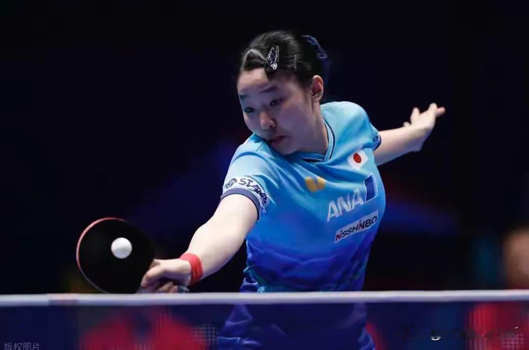QWTT赛场这场对决看点十足，张本美和3-0横扫名将佐藤瞳。要知道佐藤瞳是公认的