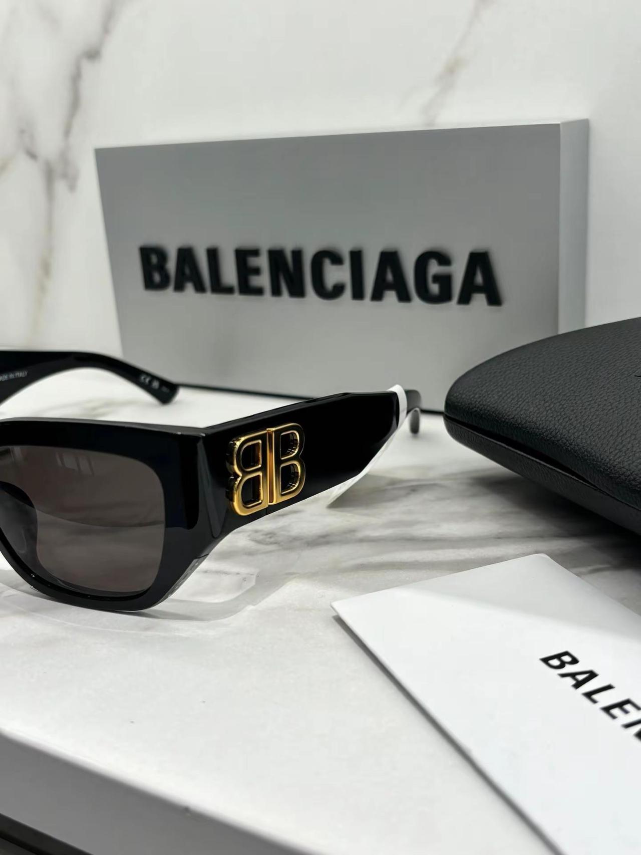 巴黎世家这款墨镜，真的一眼沦陷。家人们！早八人的气场神器被我挖到了，就是巴黎世家