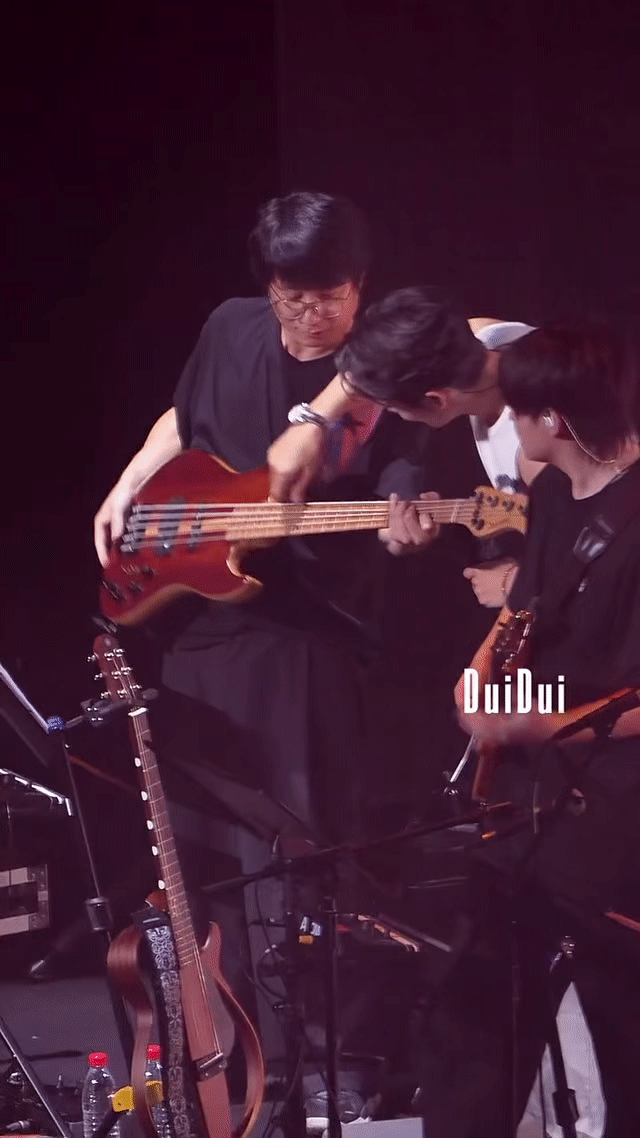 看于适演唱会时彩票中奖1000元看于适演唱会中奖1000元于适演唱会好运buff