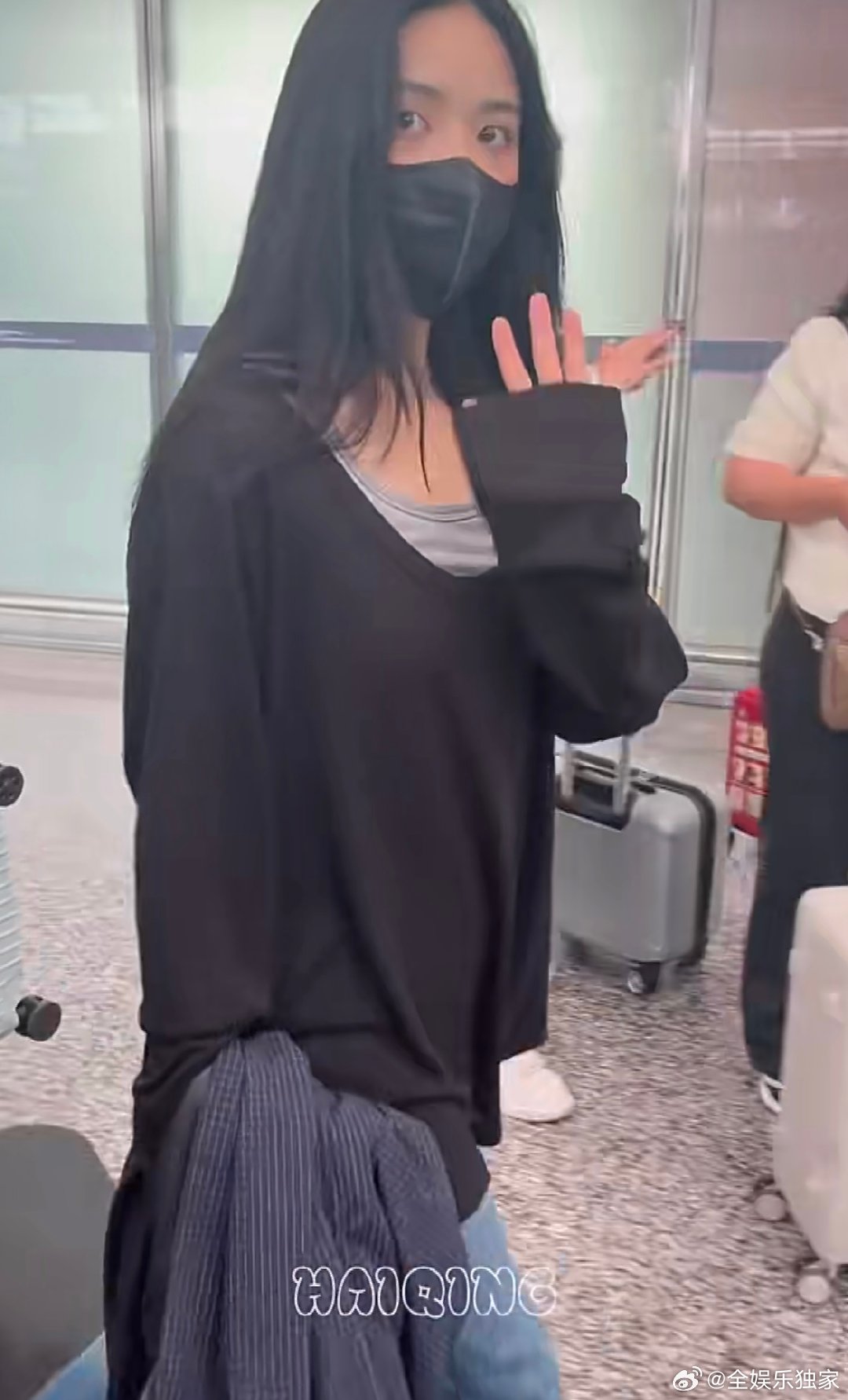 沈月连轴转状态 电影120周年活力之夜圆满打卡，次日便马不停蹄进组开工，连轴转依