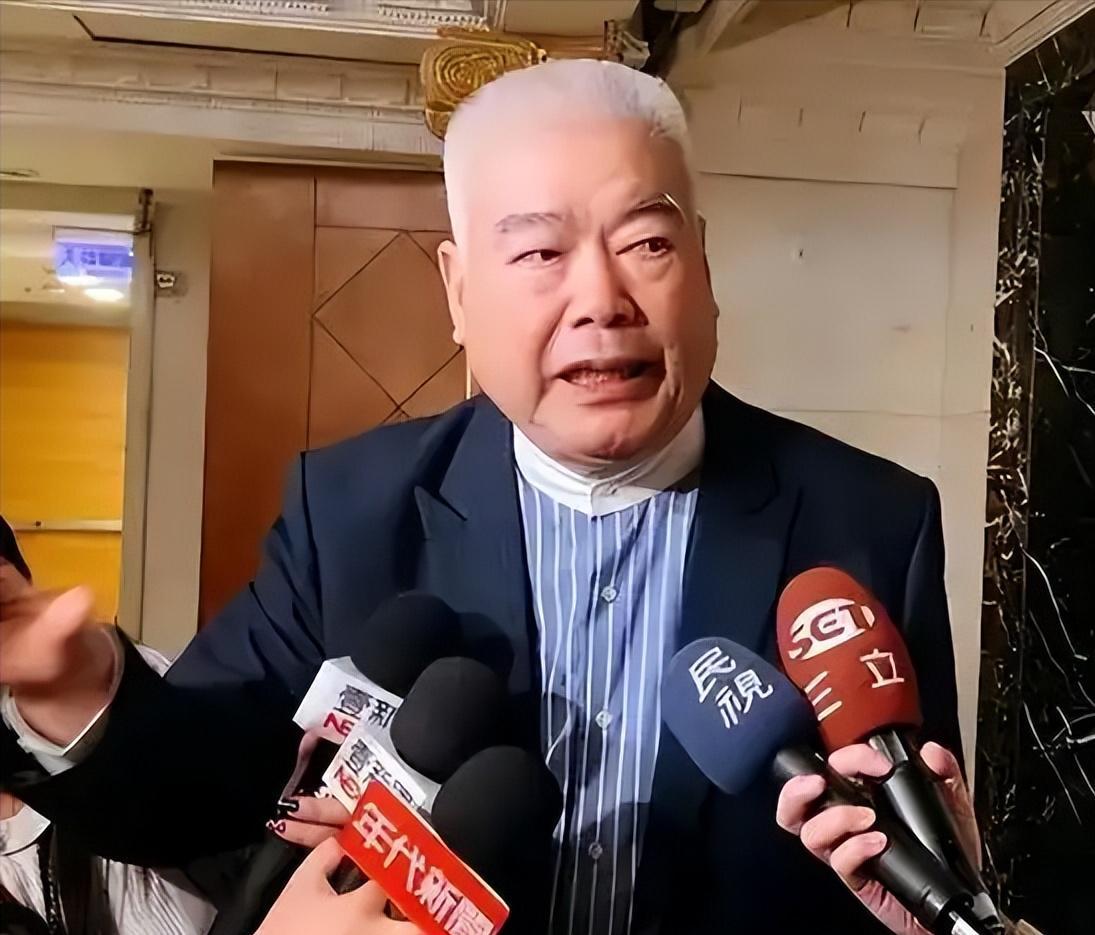 就在刚刚，

中国‘国民党主席’郑丽文正式宣布。

8月26日，郑丽文在国民党中