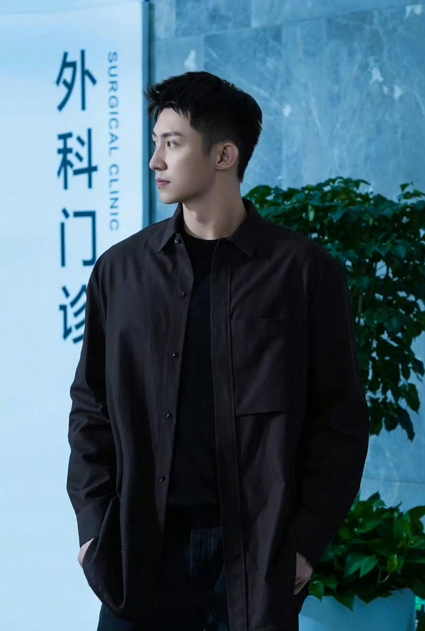 黄景瑜已争气争气再争气黄景瑜的剧不管啥时候播，收视都这么抗打 