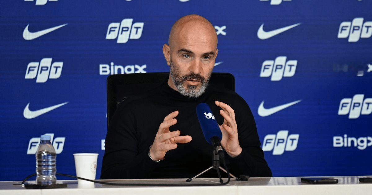 切尔西主教练马雷斯卡出席对阵埃弗顿的赛前发布会。我曾经问过你，把帕尔默放左边，恩