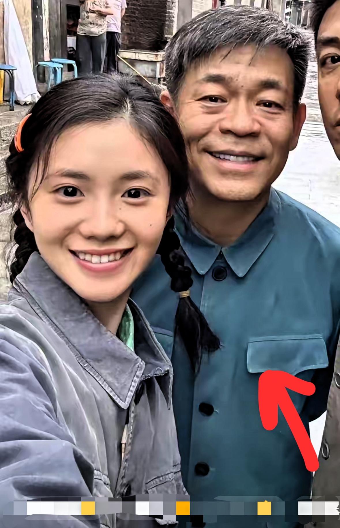 孙浩第一次跟刘浩存合作，
采访里孙浩一点不绕弯，直接爆了个大实话：刘浩存私下，真
