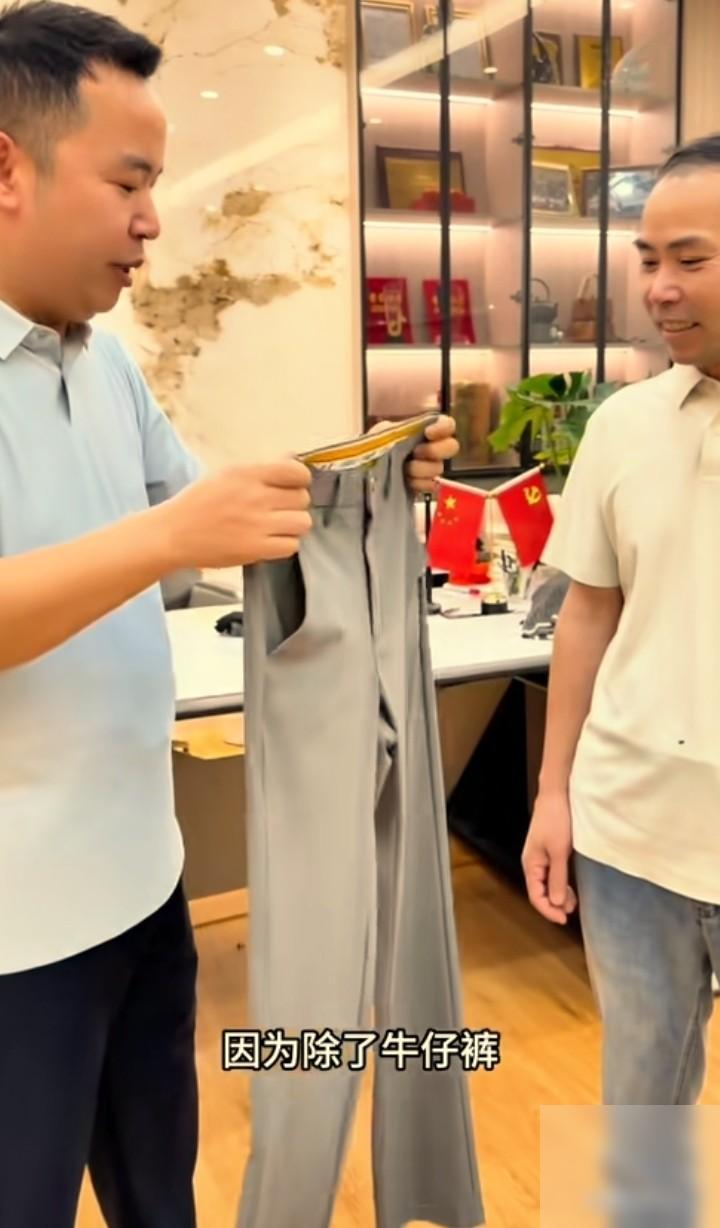 老廖如今彻底翻盘，重回巅峰状态
老廖这段时间他的变化真的被不少网友盯上了。据报道