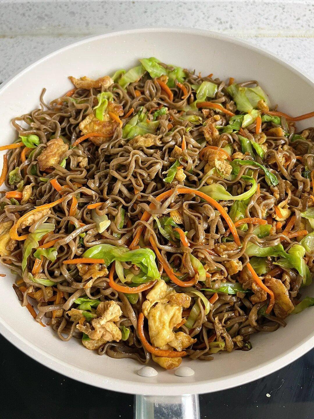 低卡荞麦炒面！！😍太好吃了！！减脂期必备！