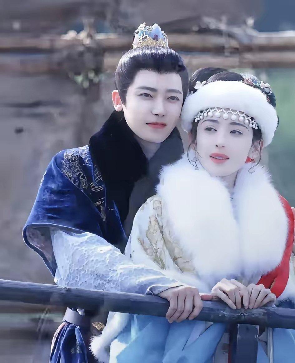 谭松韵这剧感觉扑了，不太理想啊，而且古力娜扎颜值很美。赵丽颖监制的逍遥，奈何遇上