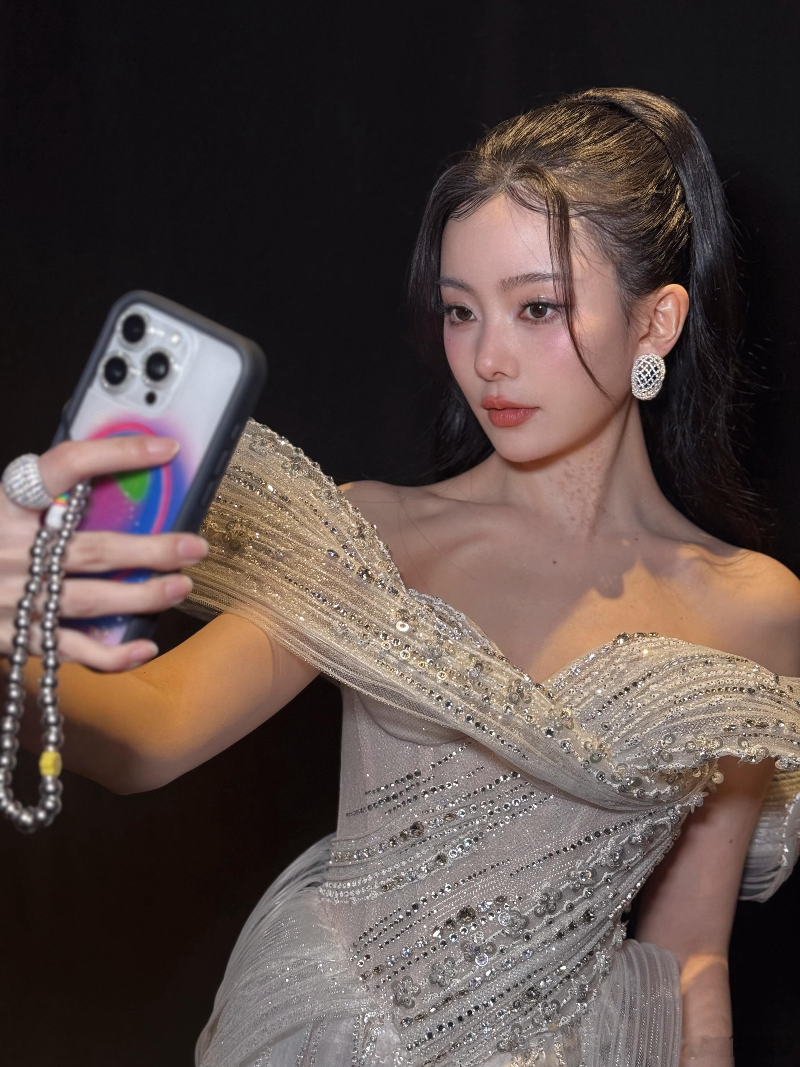 陈卓璇[超话]