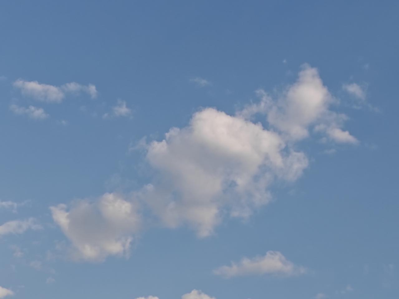 这年头，在人情世故上，不仅仅是你之前送出去了多少礼钱，而更重要的是你在你的亲戚朋