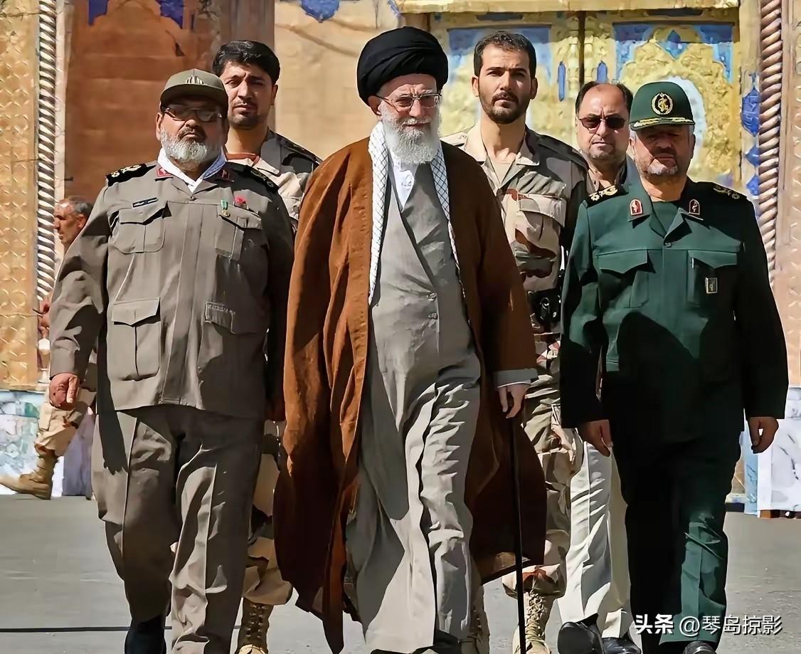 看伊朗的决心了，只要伊朗不投降，顶住美伊一个月的进攻，形势就会反转。