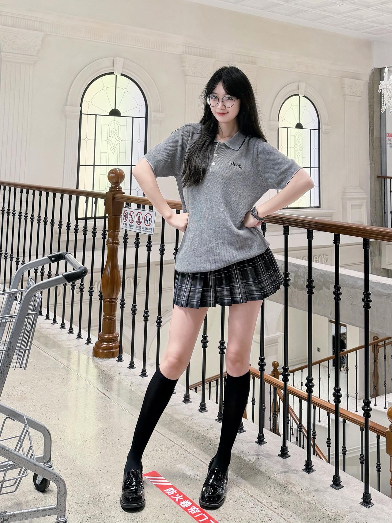 穿搭风格如何平衡性感与优雅?