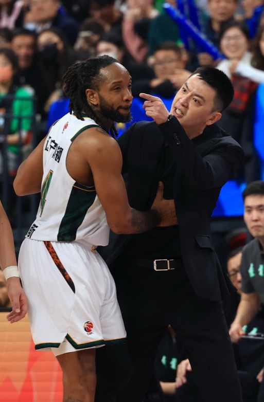 CBA20支球队结束三轮比赛，再分享一个比较有趣的数据。【罚球】辽宁队场均罚球次