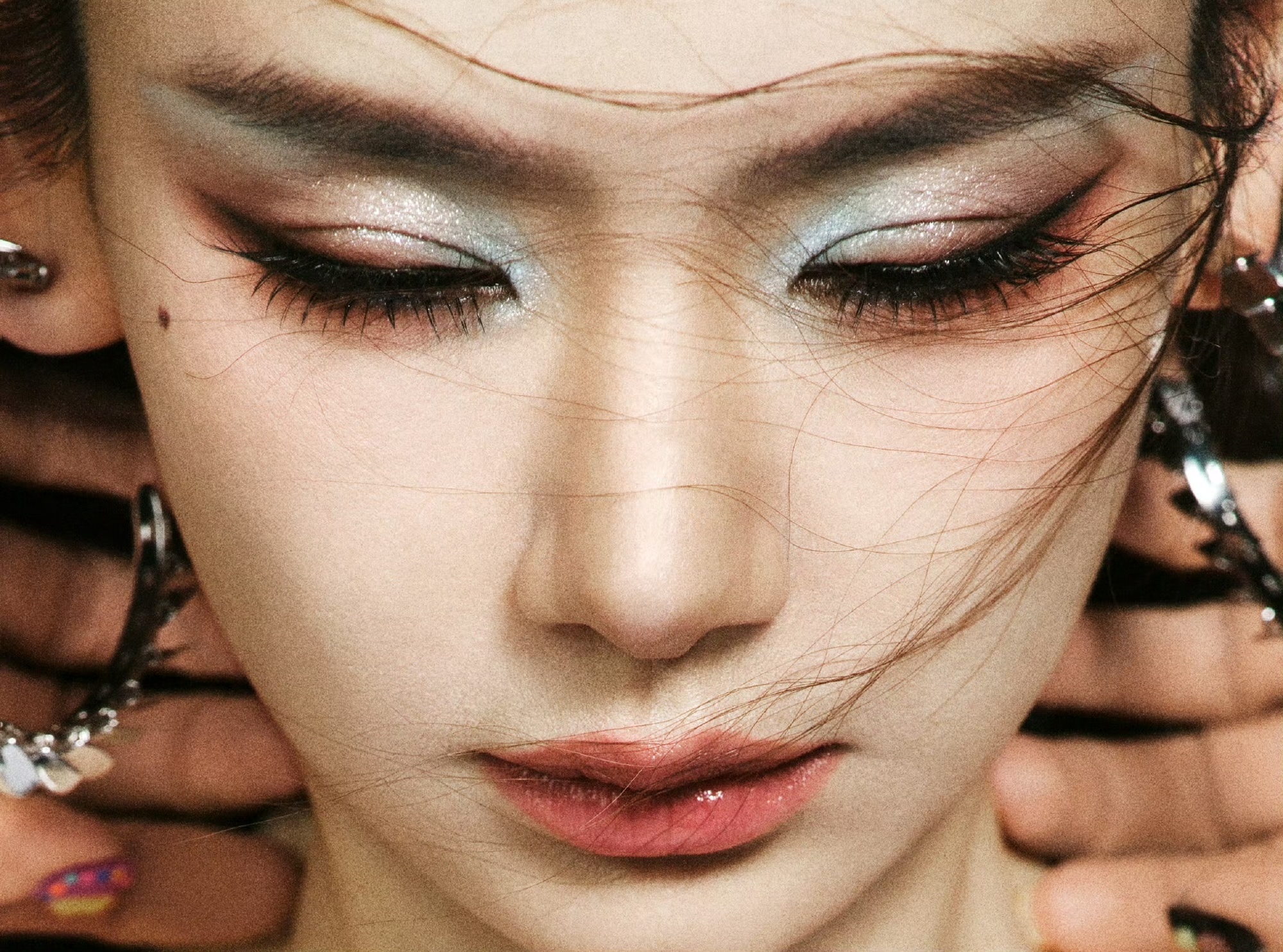 戚薇形象授权AI戚薇真的把自己做成AI了 还记得《你好安怡》里的机器人吗？戚薇当