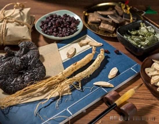 放疗人群进补应当审慎，部分补品不适合自行选用，重视饮食调理