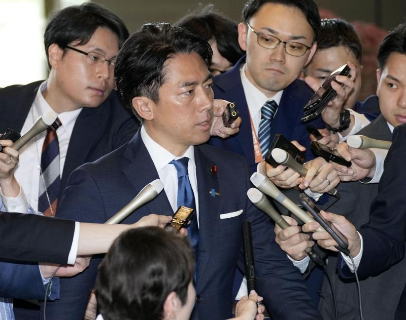 小泉进次郎这是铁了心要在台海问题上搞事情啊！不到20天，他就说了4遍自卫队要“确