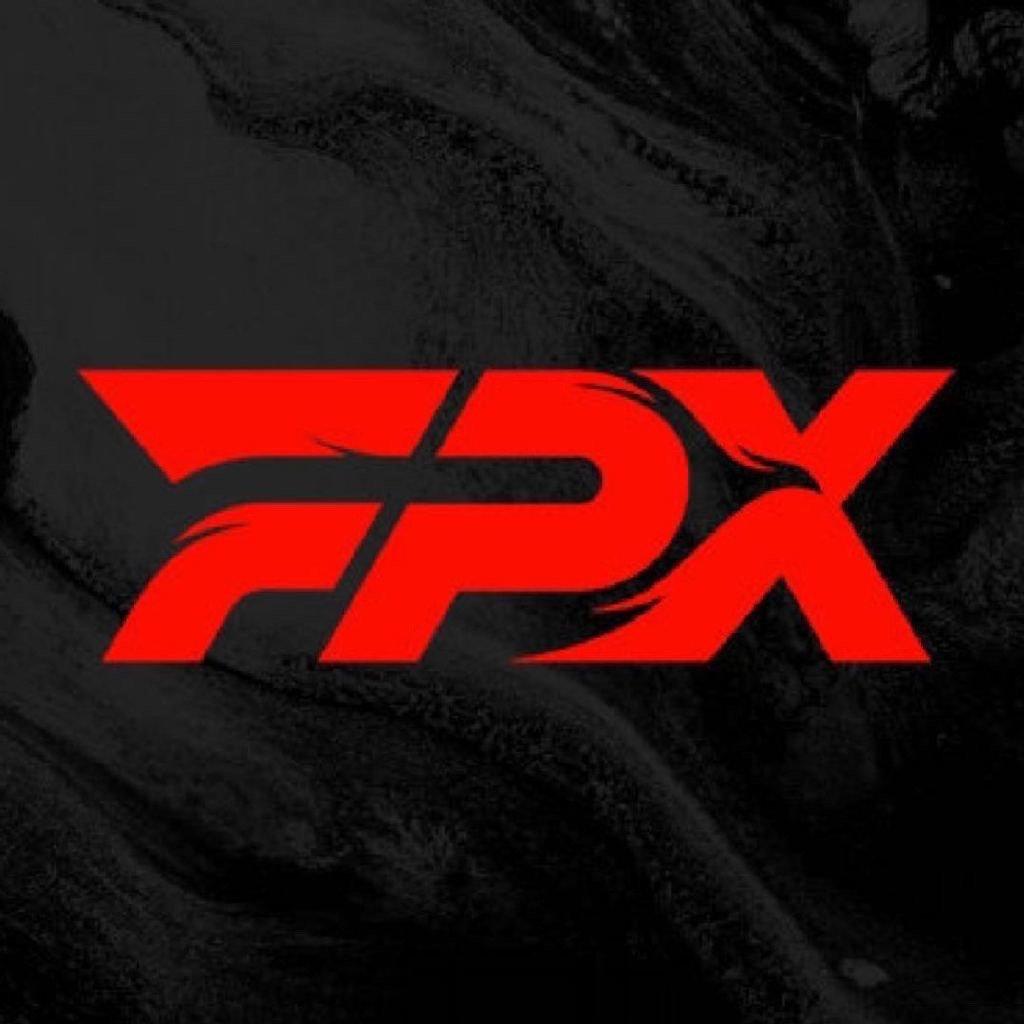 #FPX成立六周年# 石火光阴，岁序更新，又是一年暮冬，小凤凰也迎来了六周岁的生