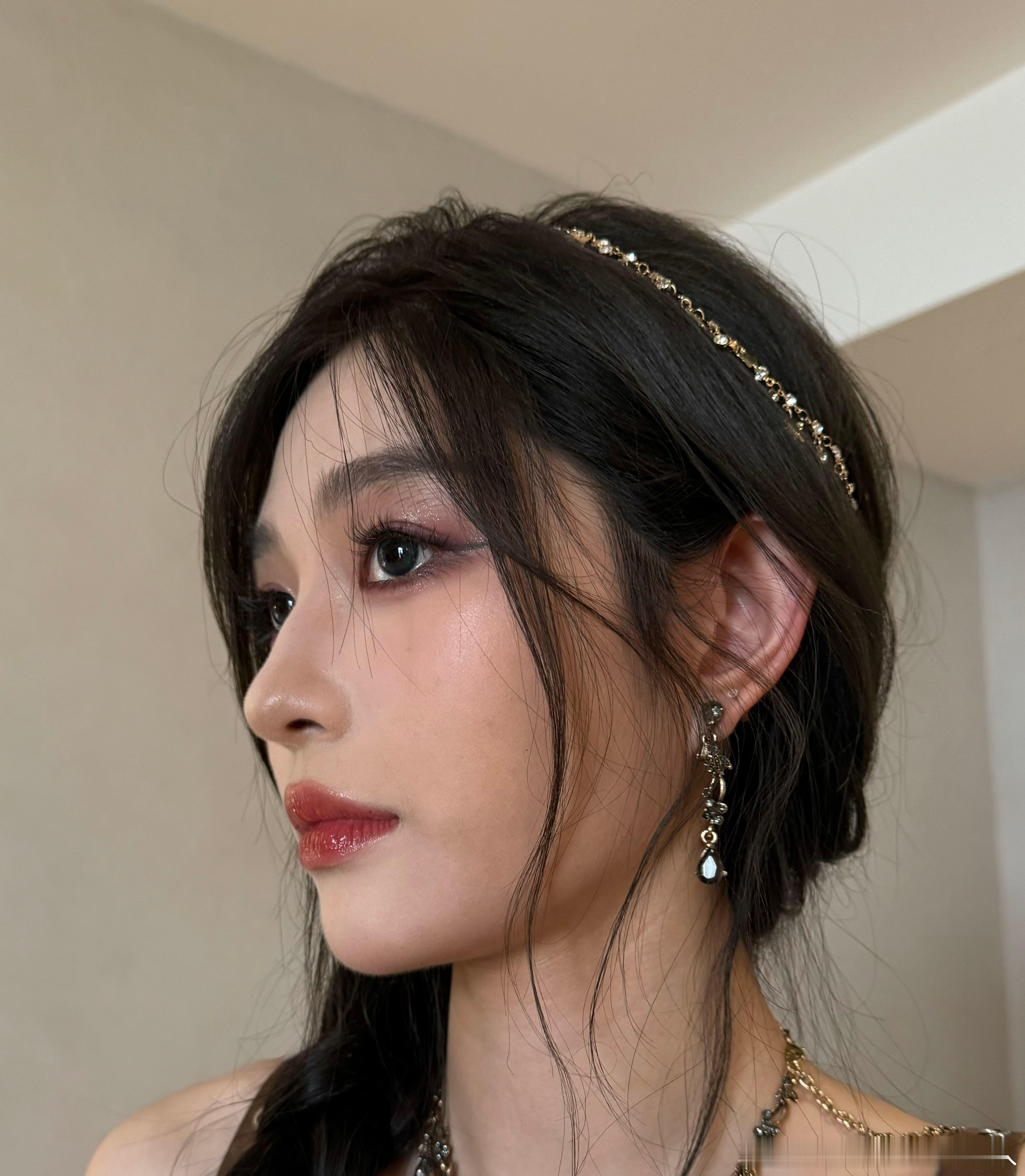 一个优雅的挑水人盛世美颜王奕浩瀚宇宙王奕王奕❤️💕❤️💕王奕 🌿帅气眉眼?