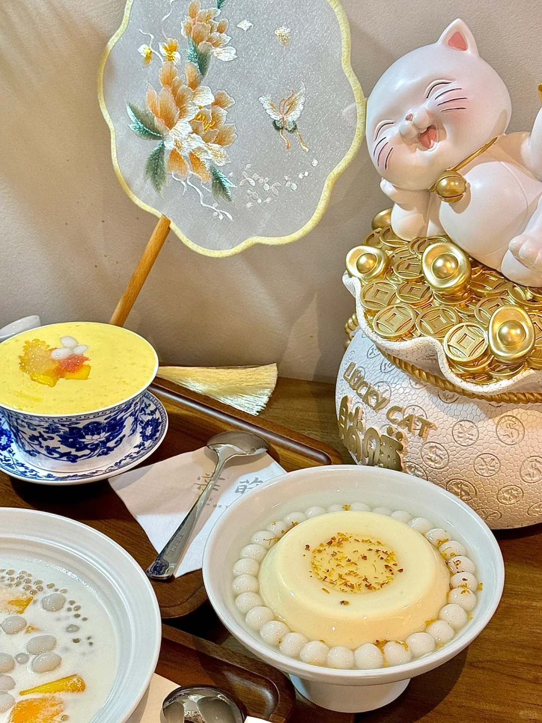 成都新开的糖水铺…..好爱….（平价）