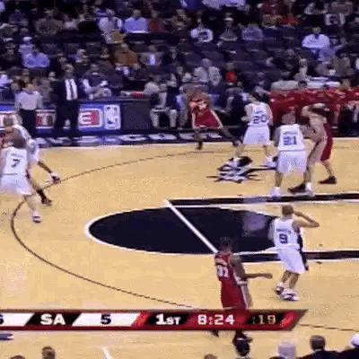 骑士詹姆斯nba Crazy dunk！！！[加油][加油][加油] ​​​