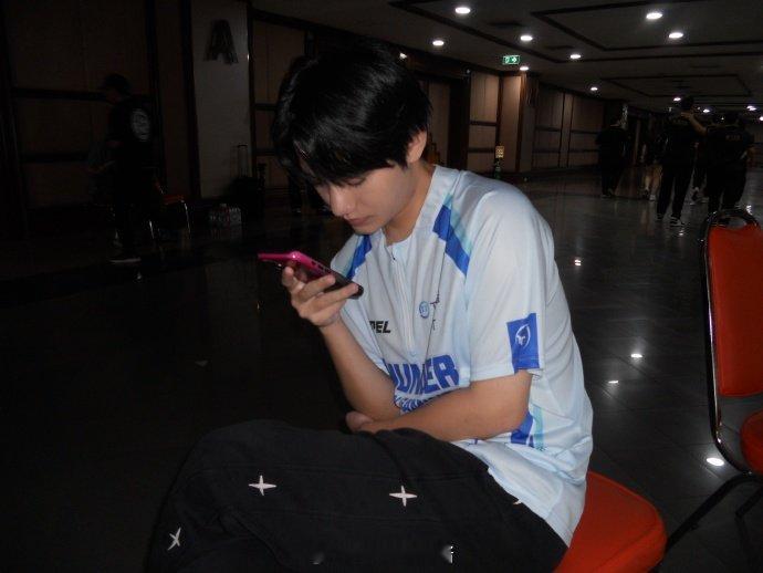 你也要做一位安静的美男子吗？竞浪大会 2025和平精英全球总决赛