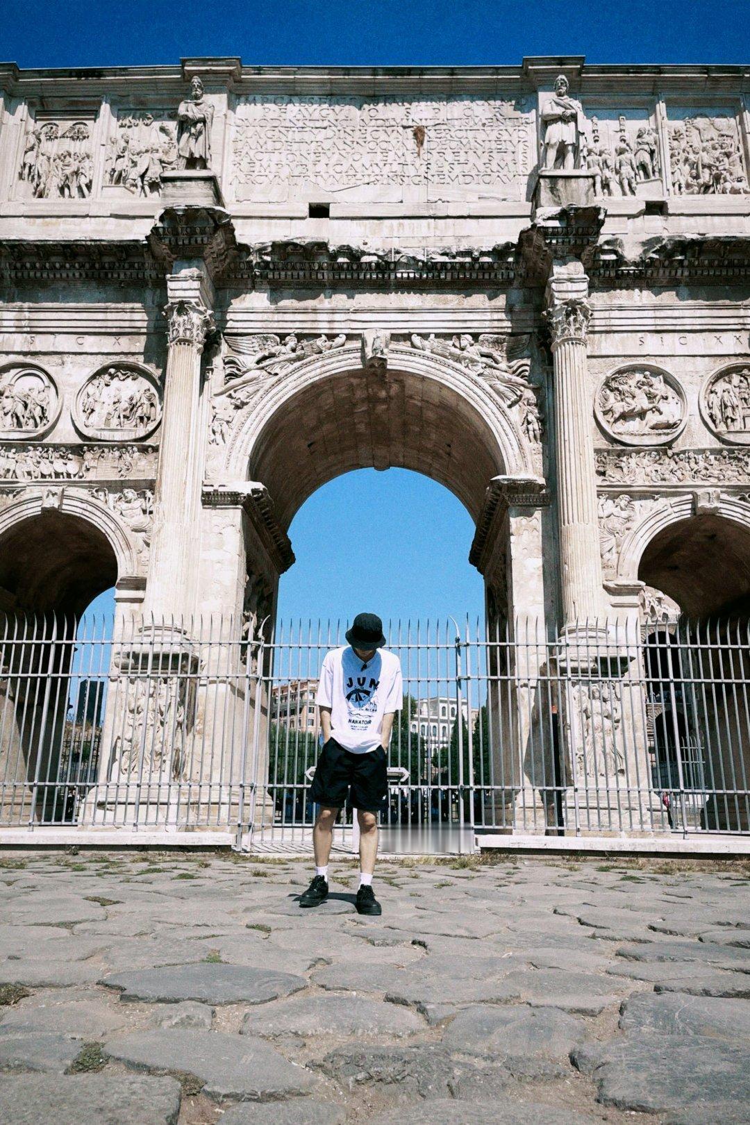 #文俊辉罗马随拍##文俊辉罗马游客照# 文俊辉罗马游客照 ​ ​​​