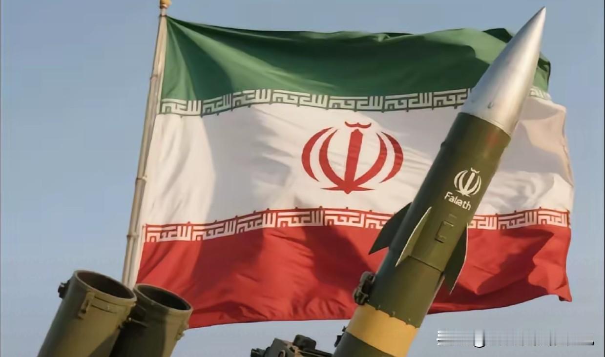 又出事了！4月23日晚，德黑兰上空突然传来密集爆炸声，防空系统迅速启动，朝"敌对