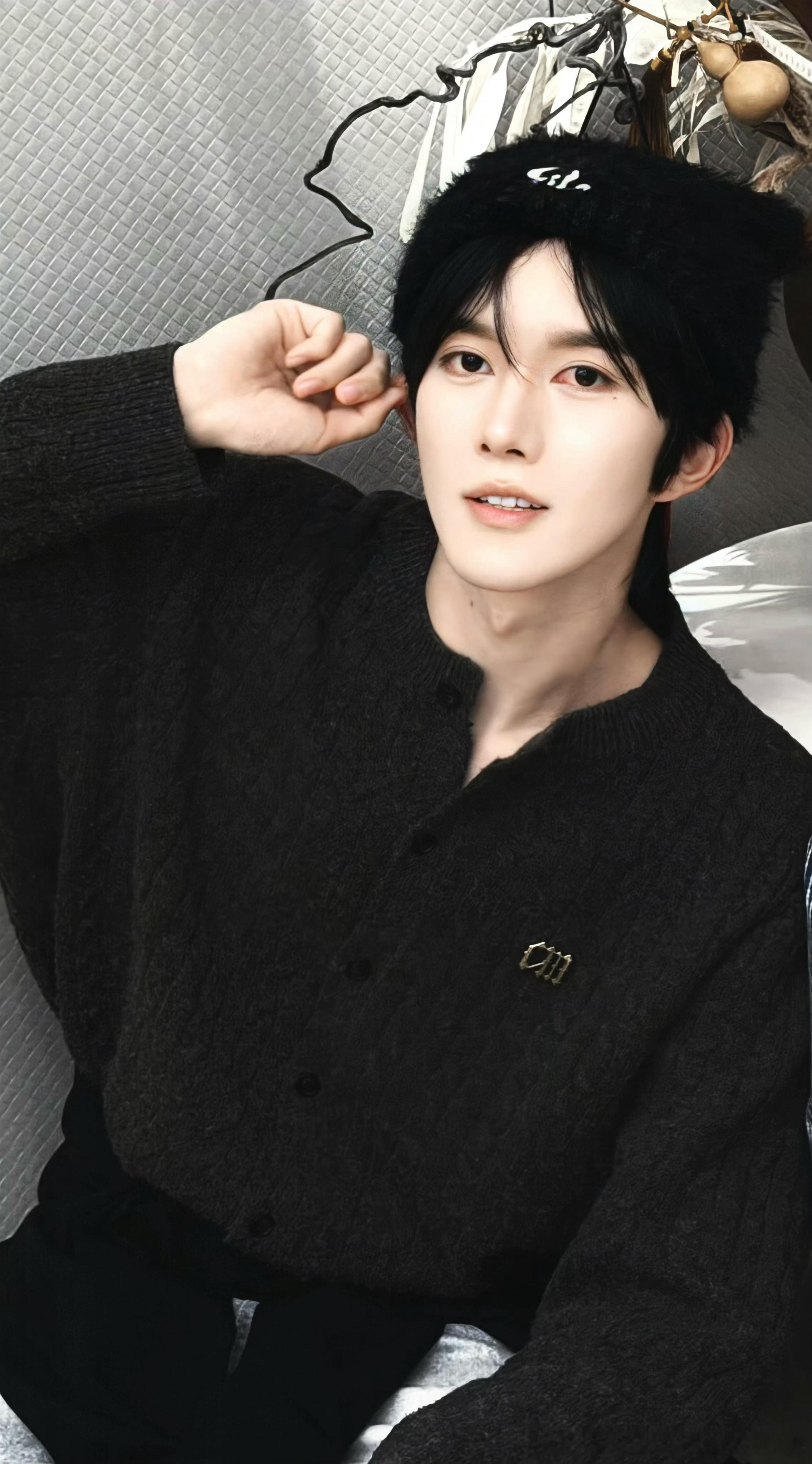 黄星Eliot  ⭐向全世界安利黄星eliot 即使你遥不可及 也是我眼里最耀眼