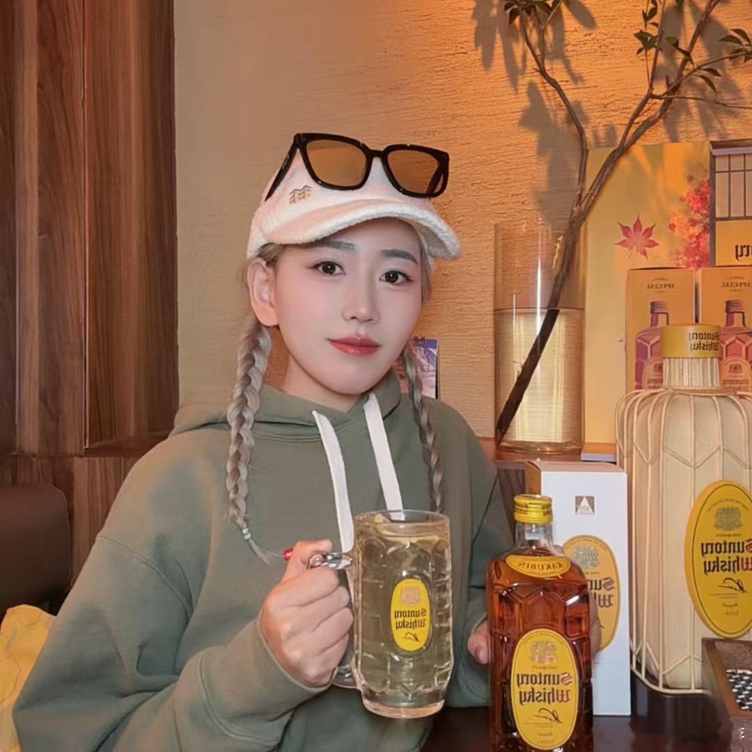 下班之后老地方一起嗨皮一下吧!!去除班味儿的Z好方法就是下了班约上几个小伙伴一起