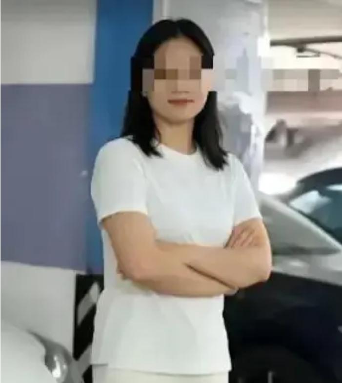 科普一下：恶意霸占他人车位的长沙市体育局工作人员彭某某，目前正被全网架在火上烤，