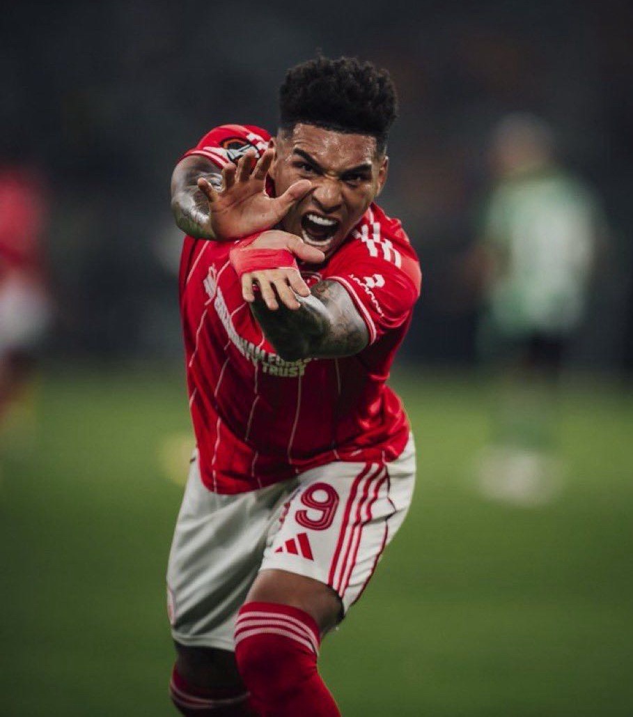 巴西国脚前锋来英超踢球的越来越多，若昂·佩德罗、库尼亚、里沙利松、埃斯特旺，还有