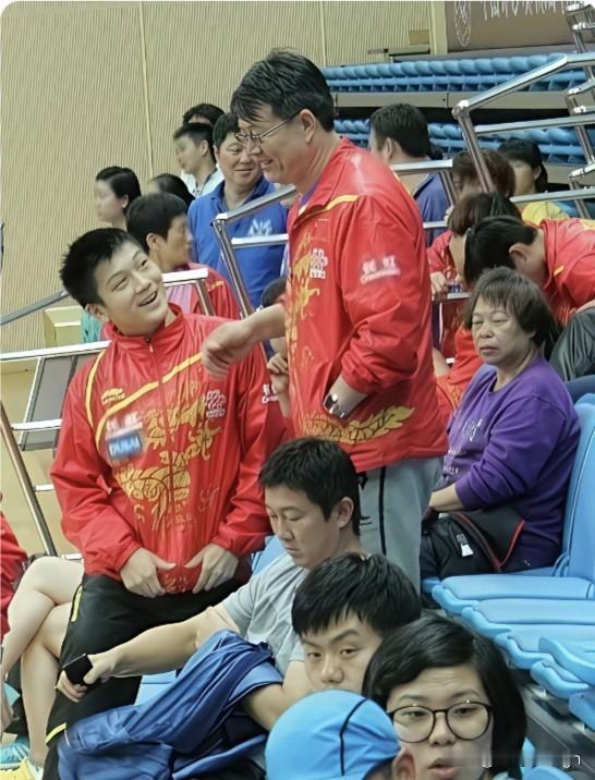 以前工作忙，没时间看小胖打球，现在有空了，但是却看不到小胖打球，真的挺令人遗憾的