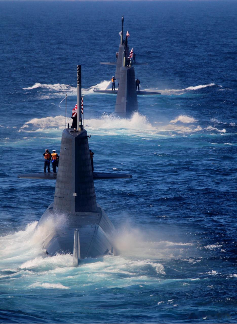 日本海上自卫队的“雷号”驱逐舰，特意挑了《马关条约》签署131周年这个日子，大摇